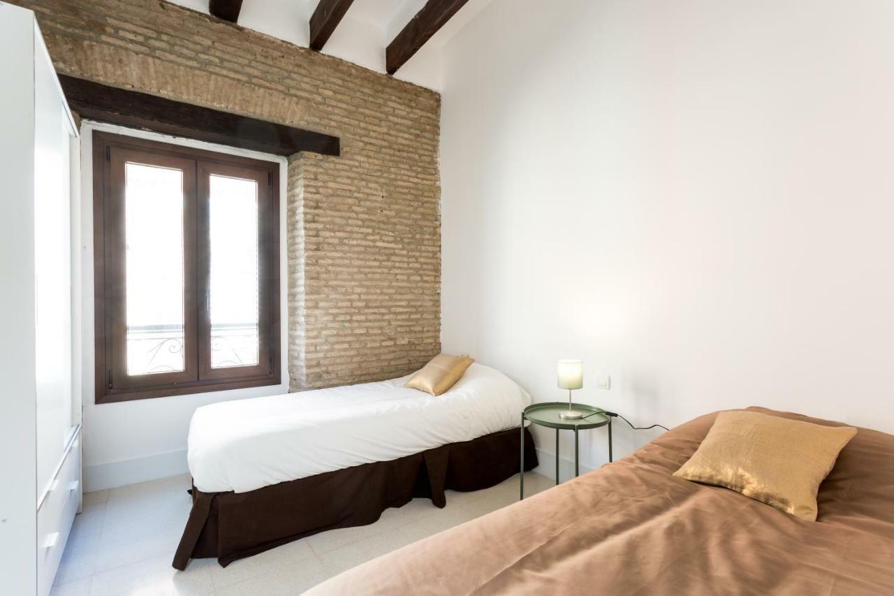Almazen Apartamentos, Arrayan 23 Σεβίλλη Εξωτερικό φωτογραφία
