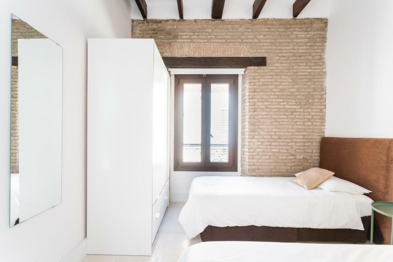 Almazen Apartamentos, Arrayan 23 Σεβίλλη Εξωτερικό φωτογραφία